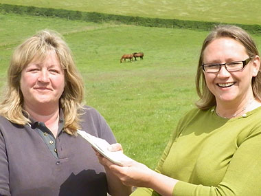 Pictured is Merial territory manager Jo Gater-Willats (right) with HEROS’ Grace Muir