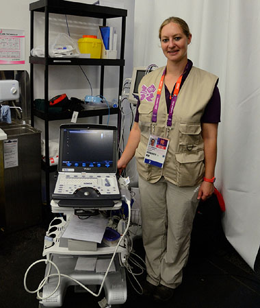 Marie Rippingale from Scarsdales with the GE Logiq-e ultrasound scanner at the equine hospital at Greenwich Park.