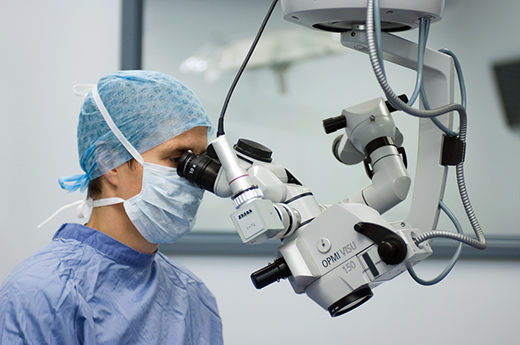 A cataract operation using the operating microscopetitle=