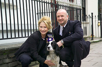 PC Bob Crawford and Jake with Felicity Kendal