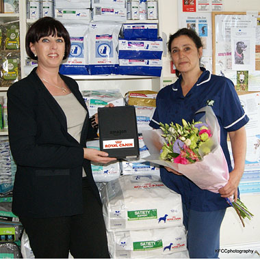 Kim (right) with her prize