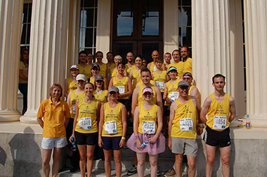 Nicolette Thomas Petsavers Fundraising Manager [far left] with some of the Team before the race.