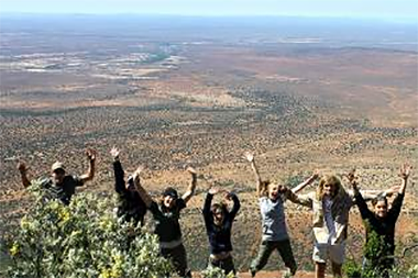 Photo of Samara volunteers cheering