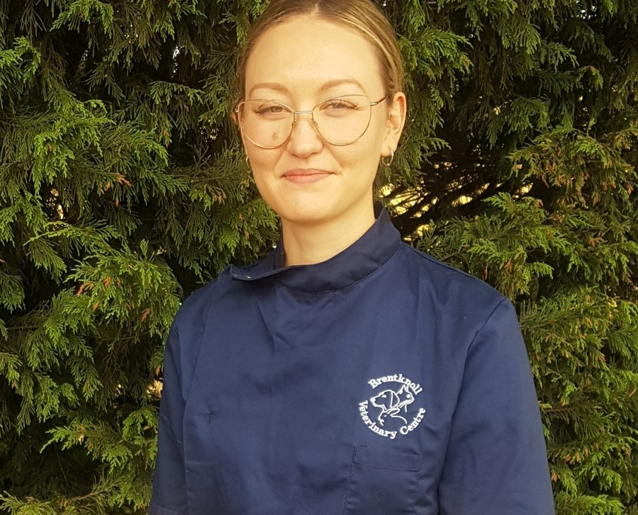 Rikki Burford has been promoted to the top position at Brentknoll Veterinary Centre in Worcester.