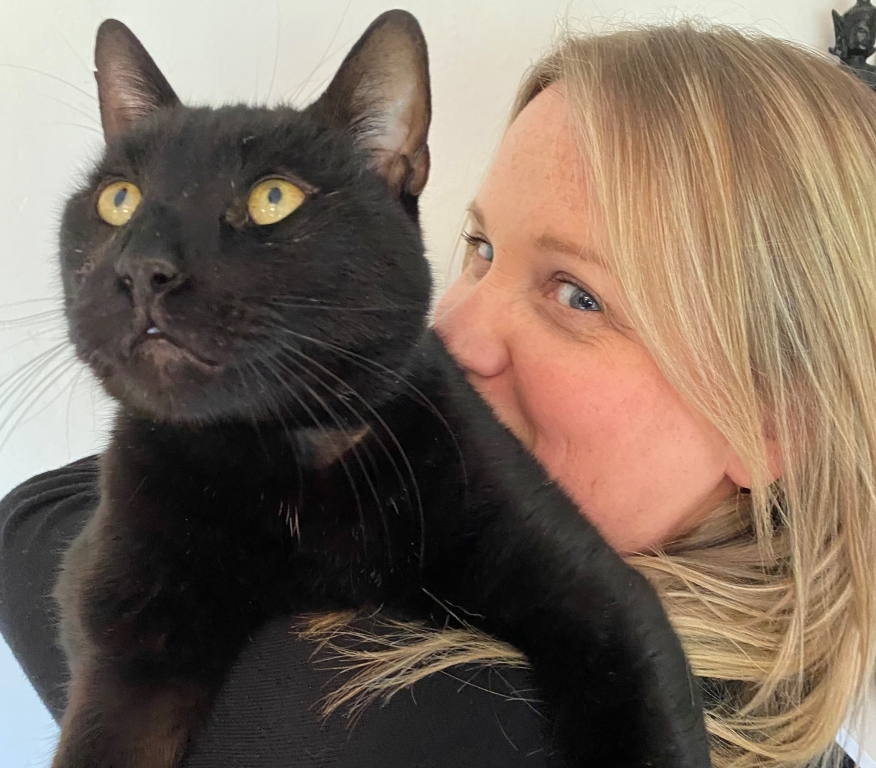 Sheila Wills (and her cat Hugo!), Director of ISVPS