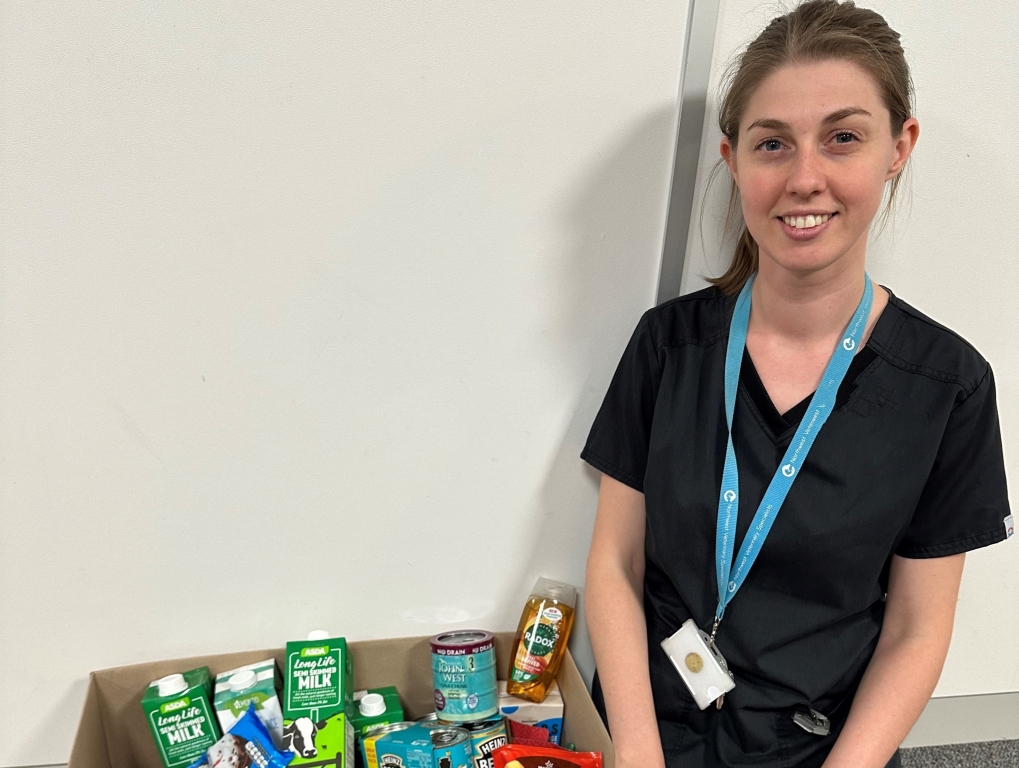 Northwest Veterinary Specialists in Runcorn has donated more than 30kg of food to Runcorn and District Foodbank.