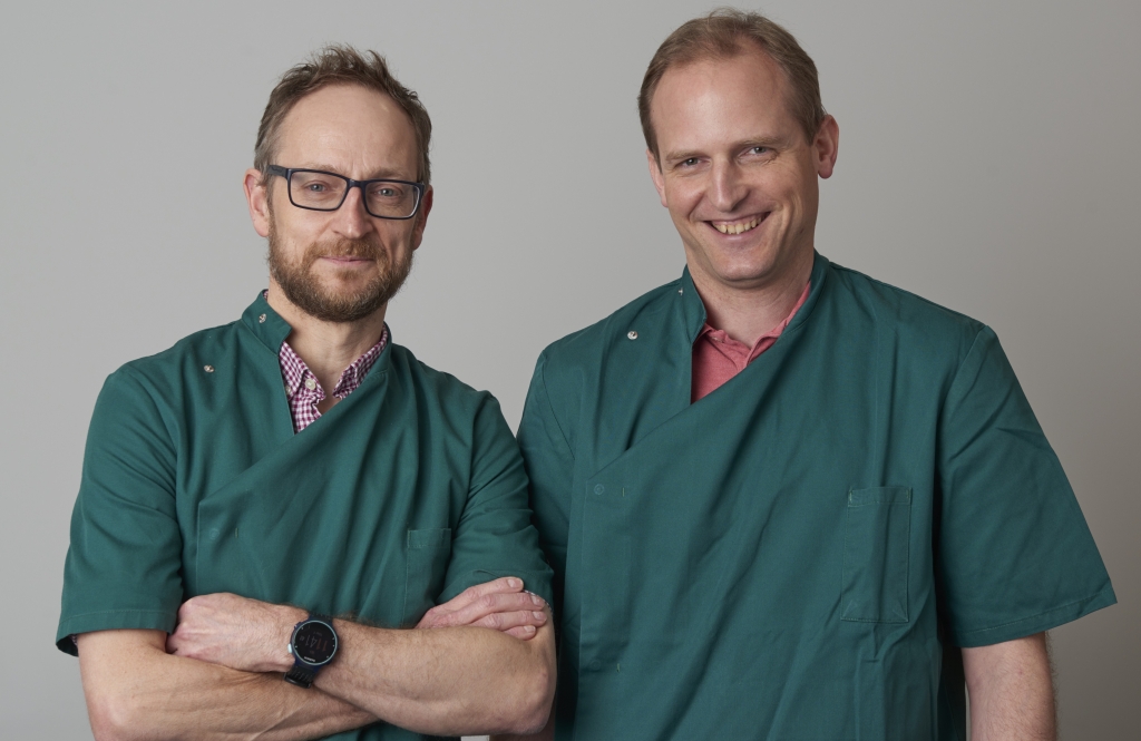 Willows small animal specialists Stephen Clarke (left) and Alexis Bilmont are now recognised as certified TKR surgeons