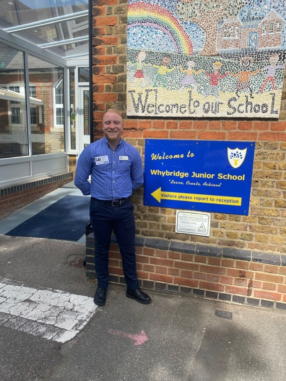 Village Vet&#39;s Luke Frewin at Whybridge Junior School