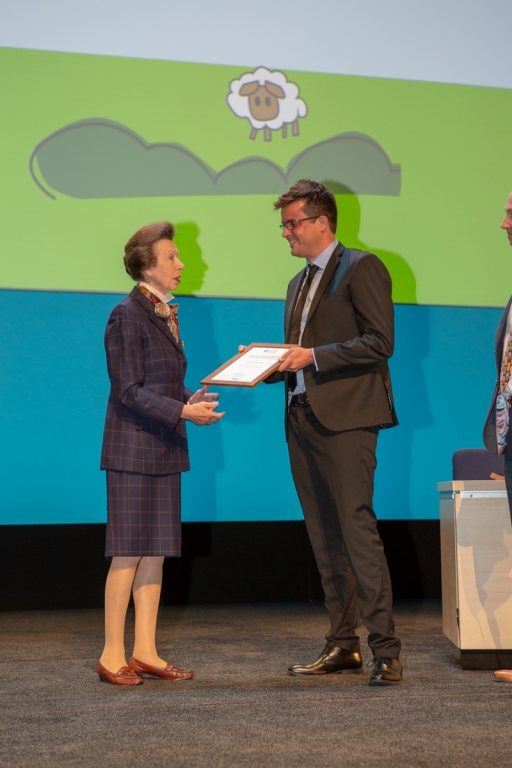 Her Royal Highness The Princess Royal presenting the EVJ Literary Award for Video Abstracts to Dr Thomas van Bergen