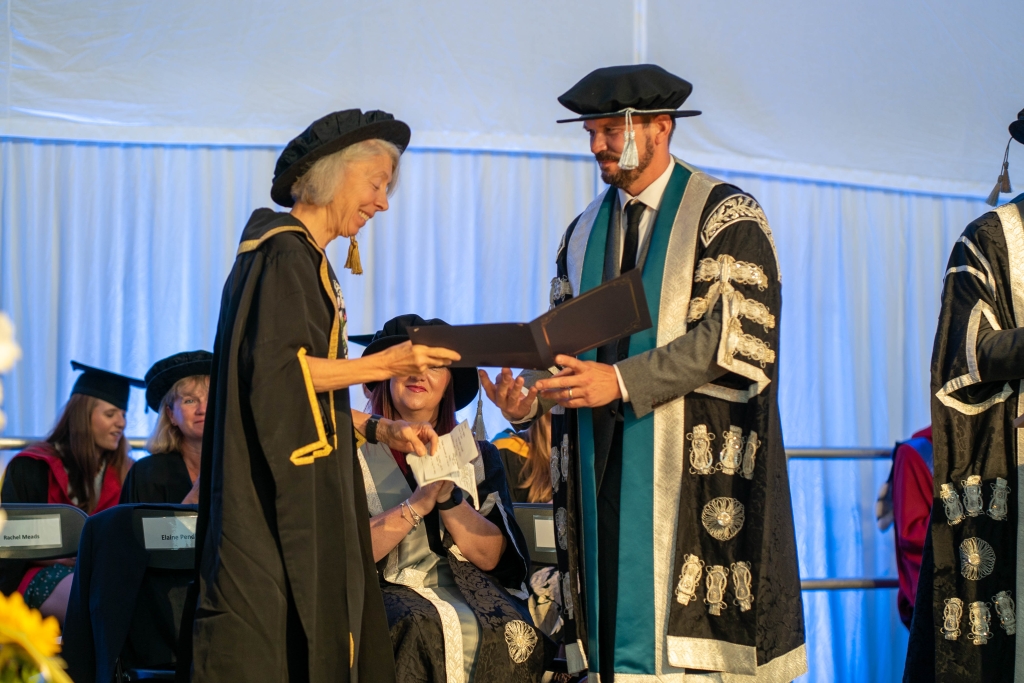 Elaine Pendlebury receiving her honorary degree