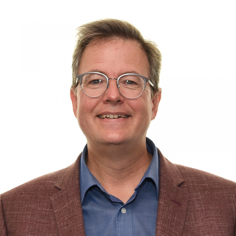 Dr Tom Weaver, CEO, has a proven track record of creating value in highly successful start-up companies applying genome-based technologies