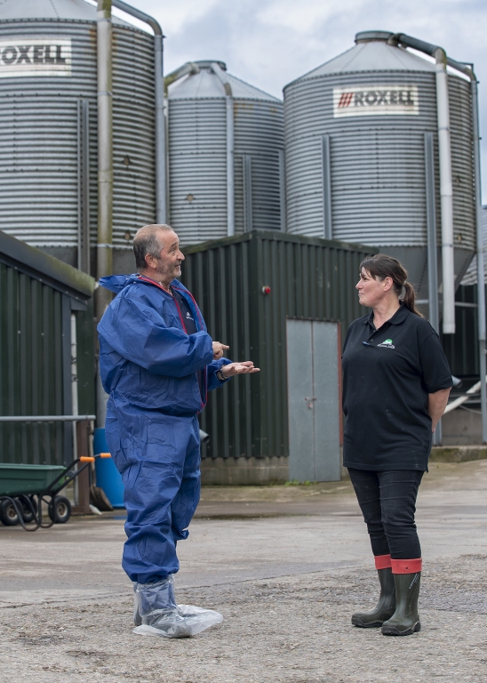 Nigel Bennet (L) with farmer