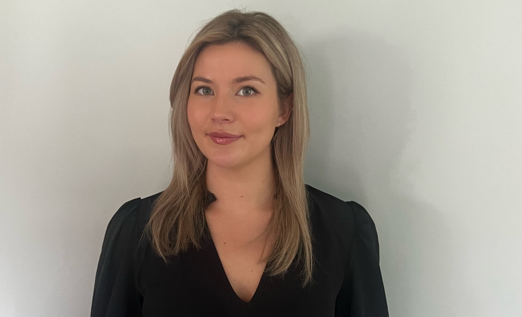 Lisa Holme has been promoted to hospital director at Veterinary Vision.