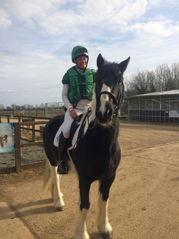 Mary King riding Blue Cross Taran